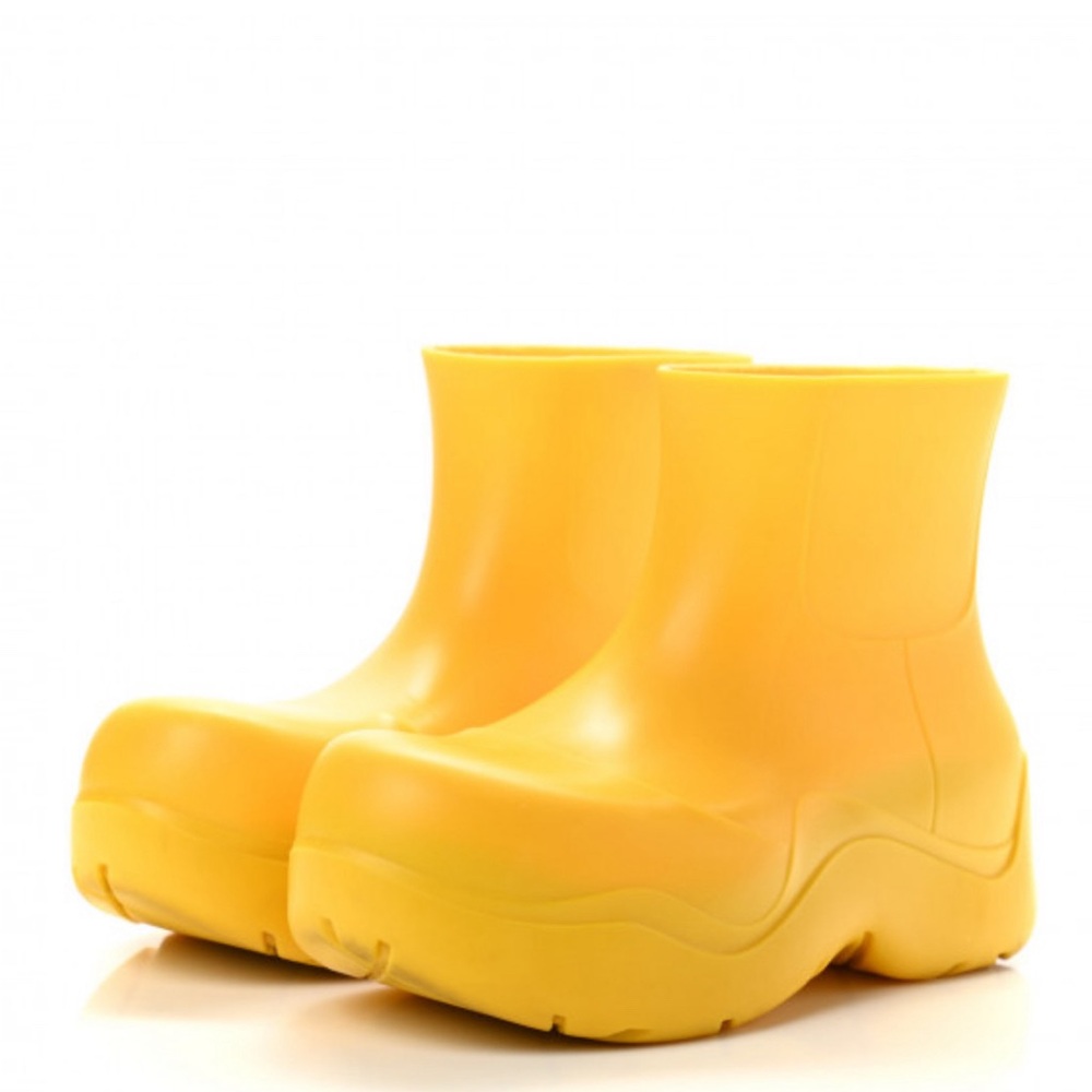 Bottega Veneta Puddle Rain Boots Yellow (SIZE: 40) NO Box